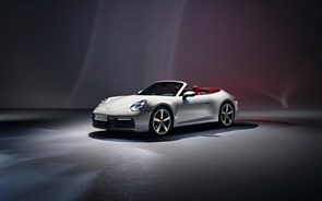 Porsche lança os novos 911 Carrera Coupé e Cabriolet