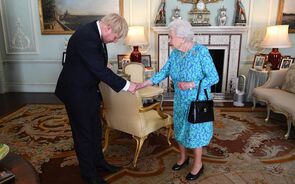 Boris Johnson, Rainha Isabel II