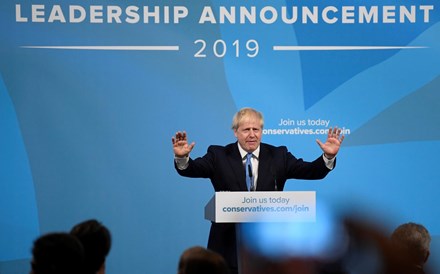 Boris Johnson, o ministro que se demitiu para ser primeiro-ministro