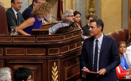 Sánchez coloca diálogo com Catalunha como prioridade de Governo