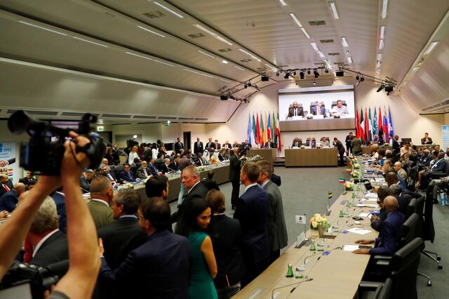 OPEP prolonga cortes de produção de petróleo por nove meses