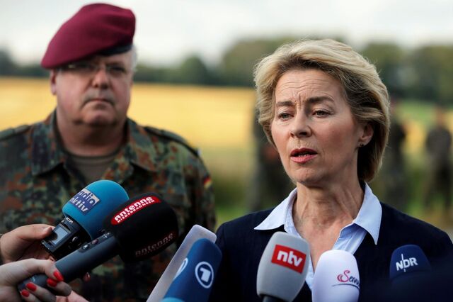 Von der Leyen deixa promessas aos eurodeputados antes da votação decisiva