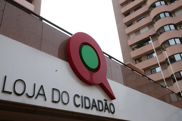 Serviço do cartão de cidadão em baixo ou com paragens há três dias