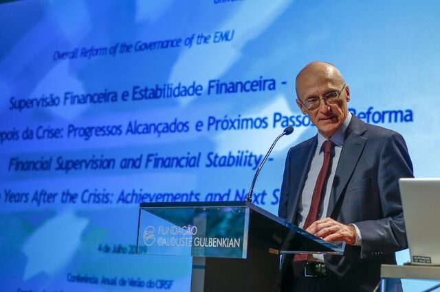 Andrea Enria: Setor bancário europeu continua a precisar de consolidação