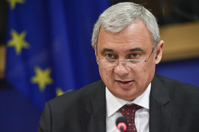 Brexit: PS descreve 'página muito triste na história da UE'
