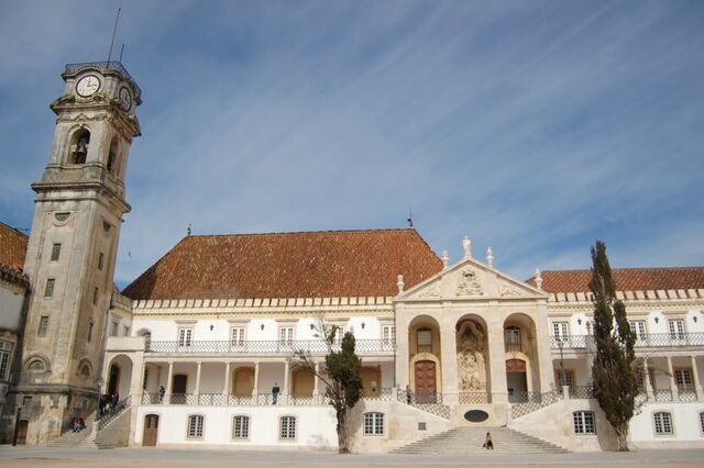 Covid-19: Universidades de Lisboa e Coimbra suspendem todas as aulas presenciais