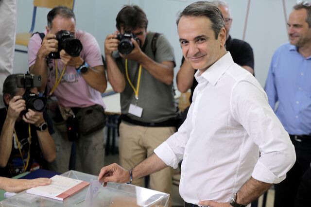 Sondagens à boca das urnas dão vitória ao Nova Democracia