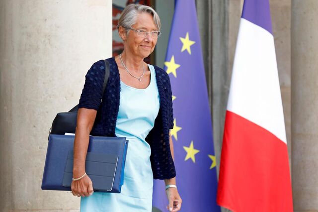 Primeiro-ministro francês demite-se. Elisabeth Borne é a sucessora