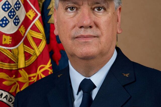 Governo nomeia ex-CEMFA Manuel Teixeira Rolo para presidir à NAV