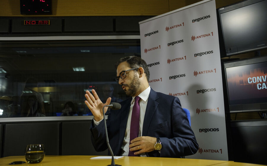 Duarte Cordeiro: Houve convergência à esquerda em 80% dos projetos-lei Clip 1 leis.mp4