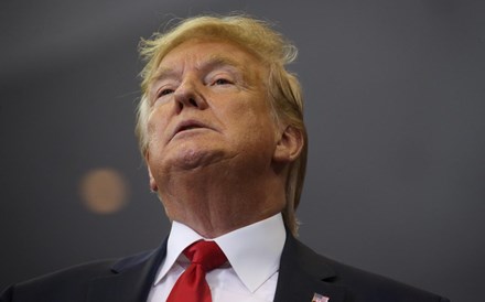 Trump quer reprimir entrada nos EUA de fentanil da China