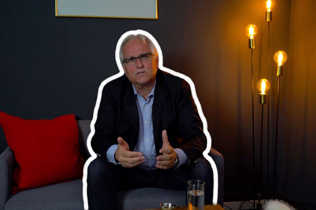 Ex-banqueiro quer tornar-se uma estrela do YouTube aos 65 anos
