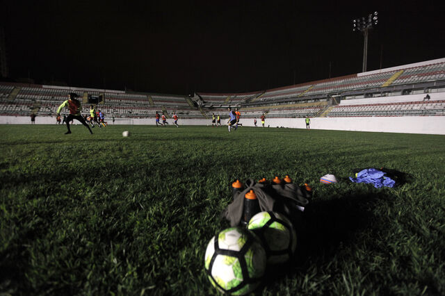 Estádio do falido Estrela da Amadora à venda por seis milhões 
