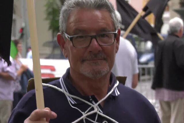 Lesados do BES manifestam-se em Lisboa contra o 'confisco' das suas poupanças 