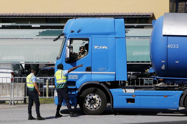 Greve dos motoristas desconvocada após princípio de acordo 