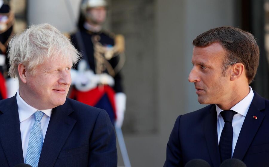 Emmanuel Macron Boris Johnson