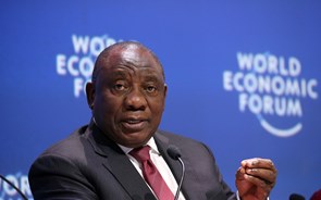 Lídez zulu alerta que expropriações na África do Sul poderão afetar muitos portugueses