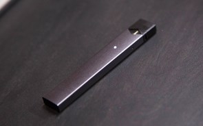 EUA proíbem venda de todos os cigarros eletrónicos da Juul Laabs