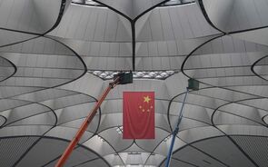 Euro ganha força contra o dólar. Renmimbi sobe com alívio da política covid