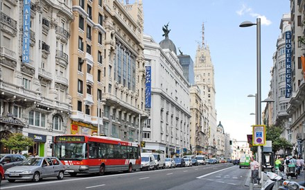 Espanha reduz limite de velocidade para 30 km/h em 70% das ruas