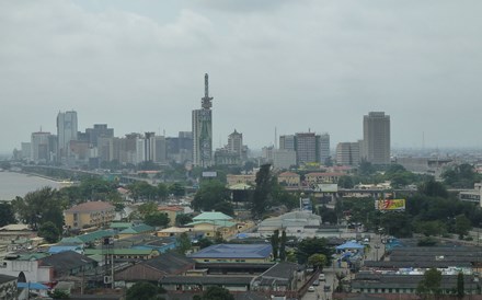 Bancos em Angola e Nigéria são os mais expostos às alterações climatéricas, diz Moody's