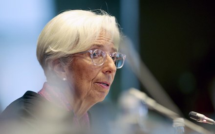 Lagarde: 'A política orçamental tem de estar disponível para não se sobrecarregar a política monetária'