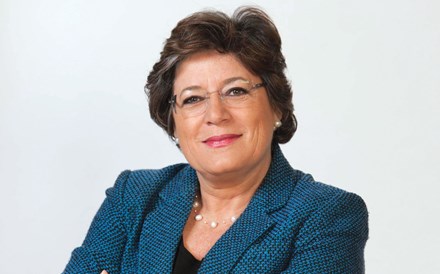 Ana Gomes diz que levará a tribunal elementos sobre investimentos de Isabel dos Santos 