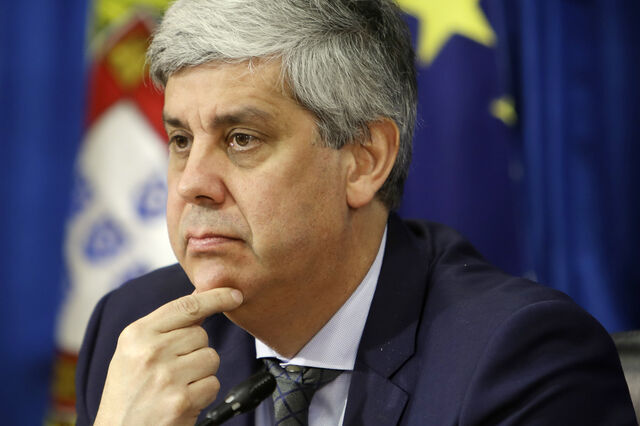 Economistas alertam para riscos e 'situação potencialmente perigosa para contas públicas'