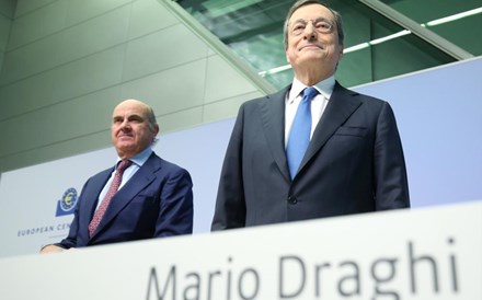 Draghi: 'A melhoria na economia mais do que compensou efeito negativo da política monetária'