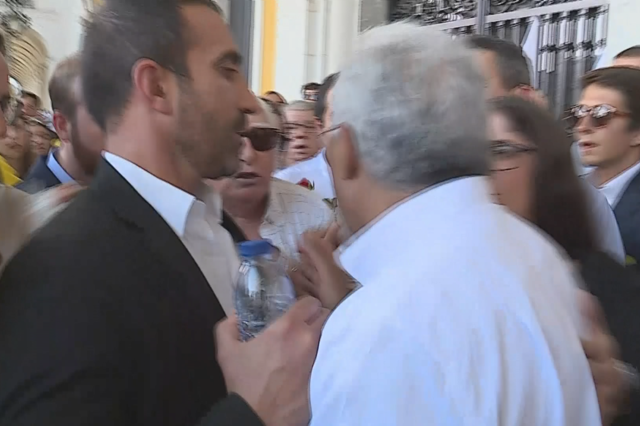 Homem que António Costa insultou durante arruada tem ligações ao CDS-PP