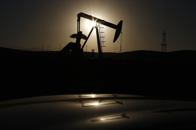 Petróleo à espera do cartel, com vírus a atirá-lo aos ursos
