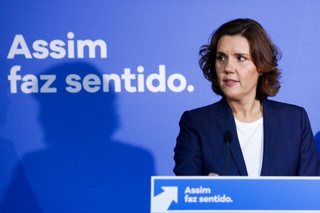 Cristas deixa liderança com CDS em risco de voltar a ser 'partido do táxi'