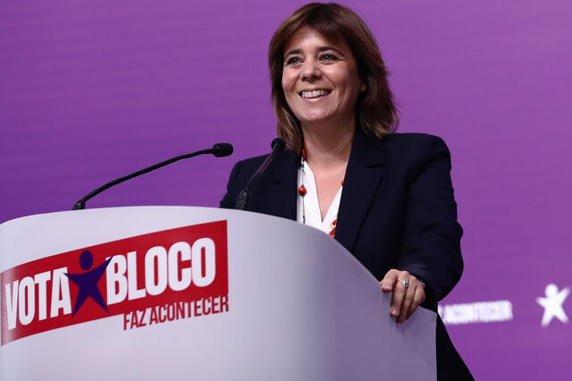 BE quer 3.000 funcionários nas escolas com 'urgência' e acusa Governo de não ter cumprido OE 2019