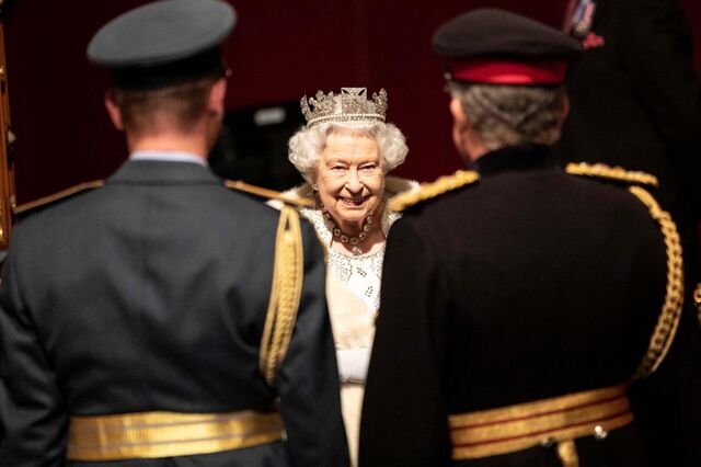 Rainha Isabel II: 'Prioridade do meu governo sempre foi garantir o Brexit no dia 31 de outubro'
