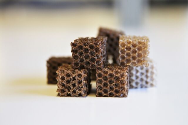 Aveiro produz espuma para isolamento térmico com restos de rolhas