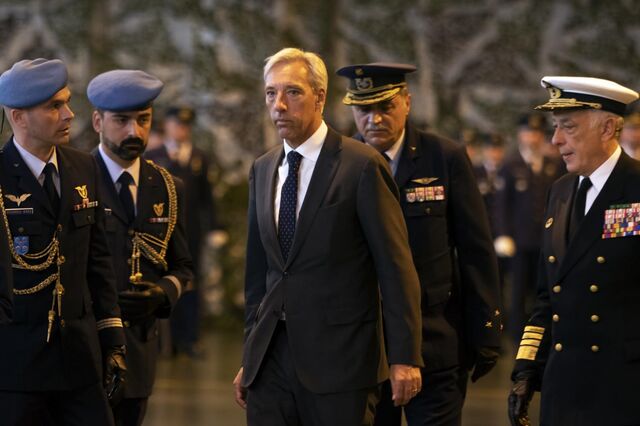 Governo prepara hospitais militares para eventual surto de coronavírus em Portugal