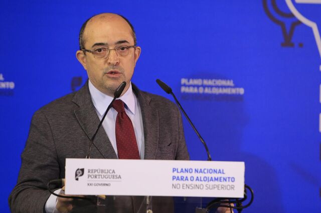 Governo vai permutar camas para estudantes por casas de arrendamento acessível