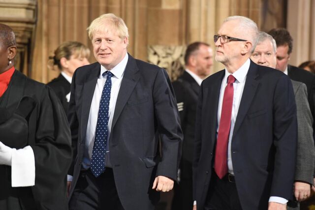 Boris Johnson à beira da maioria absoluta nas legislativas britânicas   