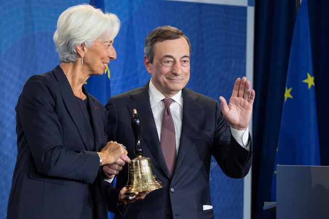 Última reunião de Draghi marcada por um 'apelo à união' no Conselho do BCE
