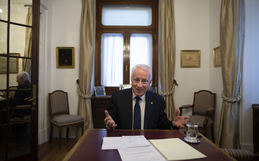 Carlos Costa