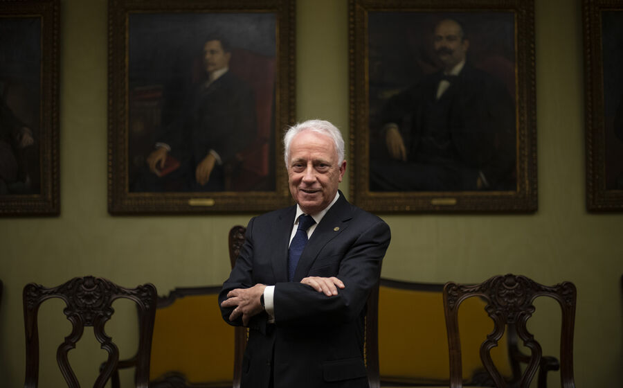 Carlos Costa