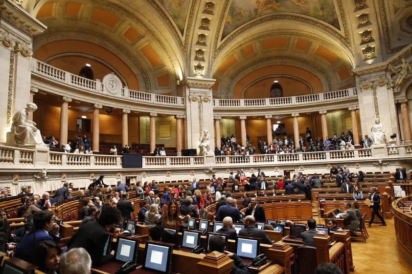 parlamento posse