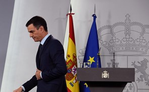 Independentistas catalães mantêm investidura de Sánchez longínqua   