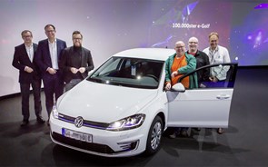 Volkswagen atinge 100 mil unidades vendidas do Golf elétrico