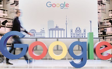 Google acorda pagar 3,2 milhões de euros por ano a 'publishers' alemães