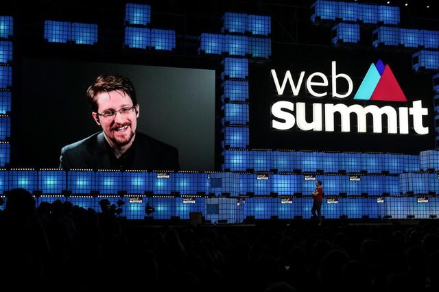 Snowden elogia regime de proteção de dados mas considera-o 'insuficiente'