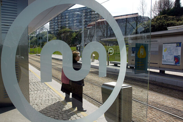 Metro do Porto adquire 18 novas composições e assegura mais 60 mil lugares por dia