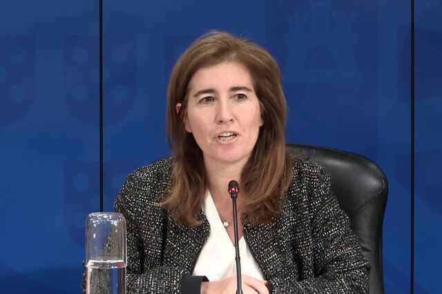 Advogados: Apoio à família acaba se um dos pais for colocado em lay-off
