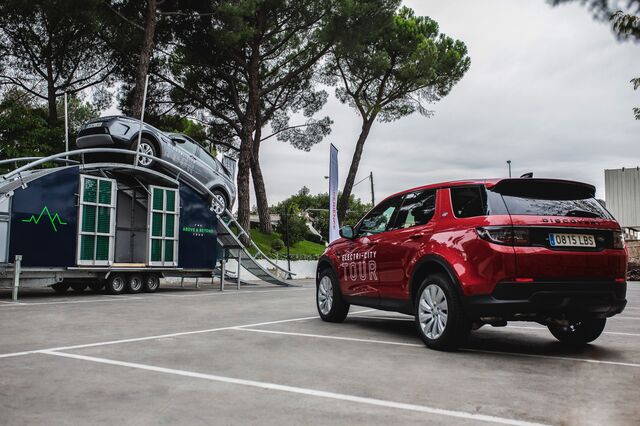 Jaguar Land Rover promove ‘experiências’ elétricas e híbridas