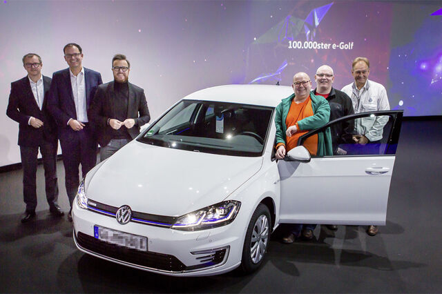 Volkswagen atinge 100 mil unidades vendidas do Golf elétrico